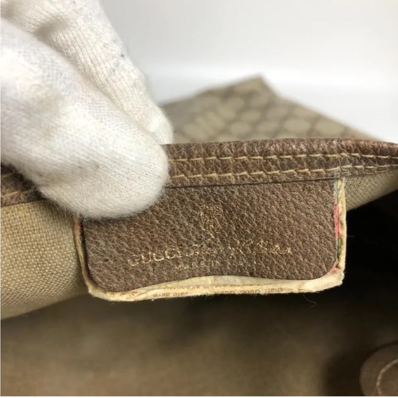 Authentic Sherry Gucci Tote. Gently used with minimal used. - Picture 8 of 10